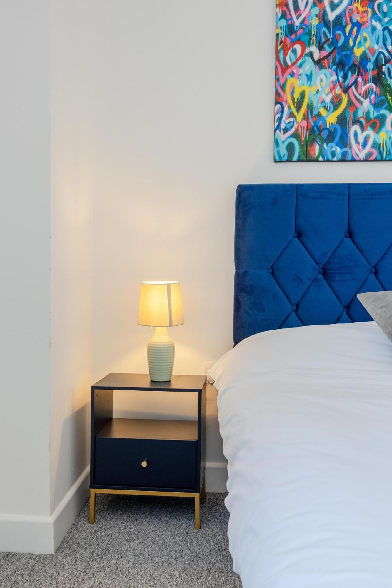 Vertigo Apartments Kingston upon Thames  Esterno foto